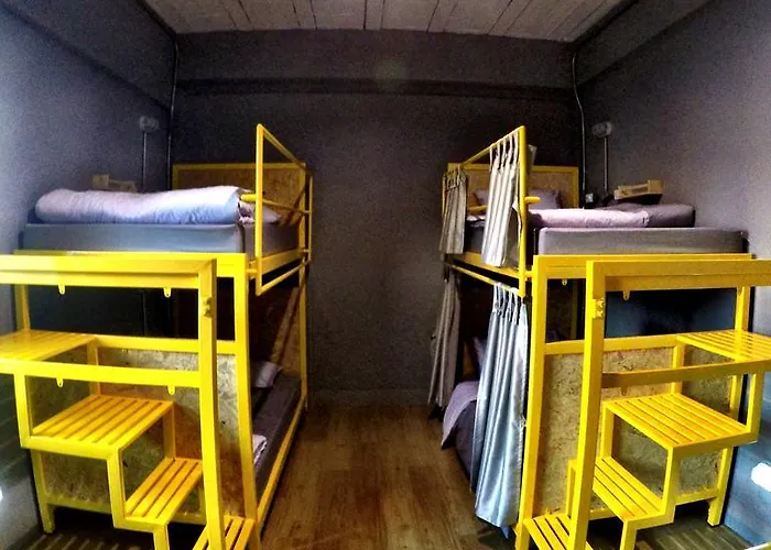 Cubic Albergue