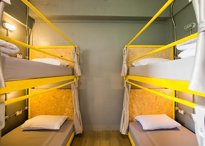 Cubic Albergue *